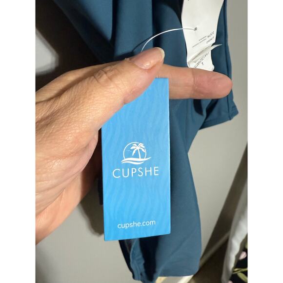 New with Tag Cupshe Teal‎ Blue Deep V Neck size Large Swimsuit - Picture 6 of 6
